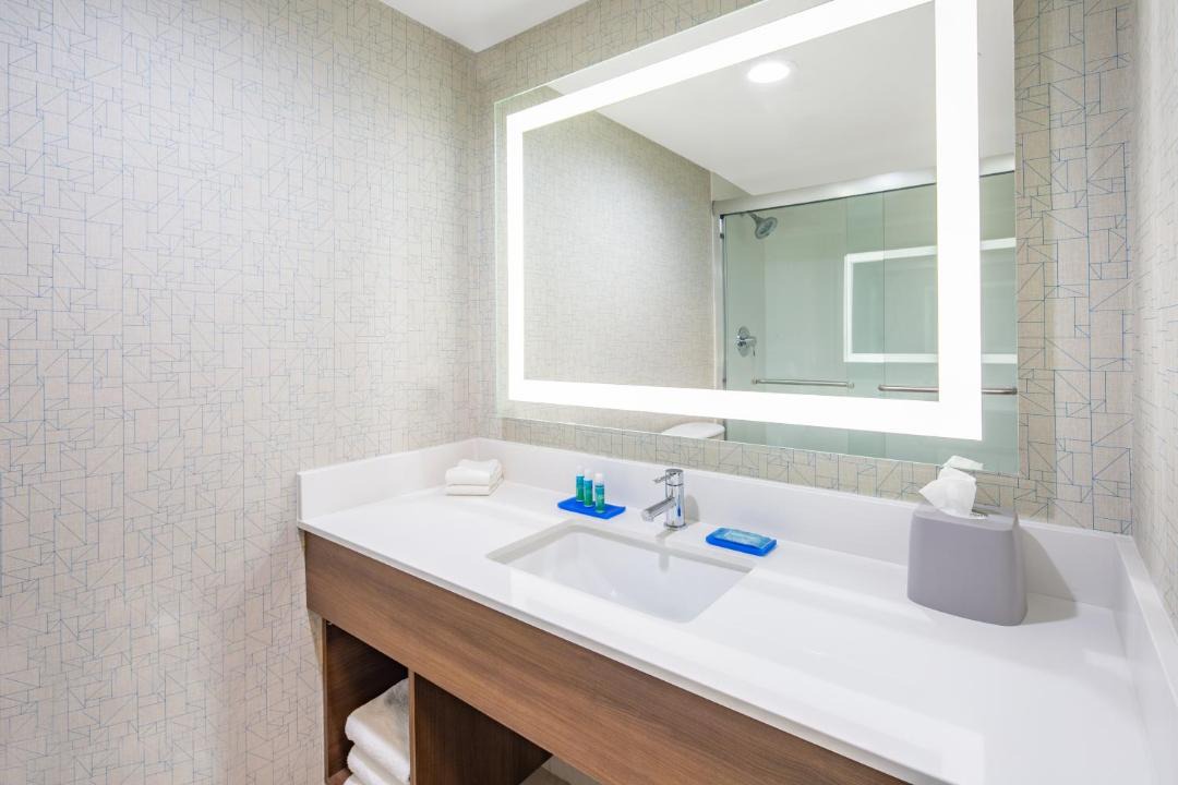 Photo of Bathroom in Mission Hills