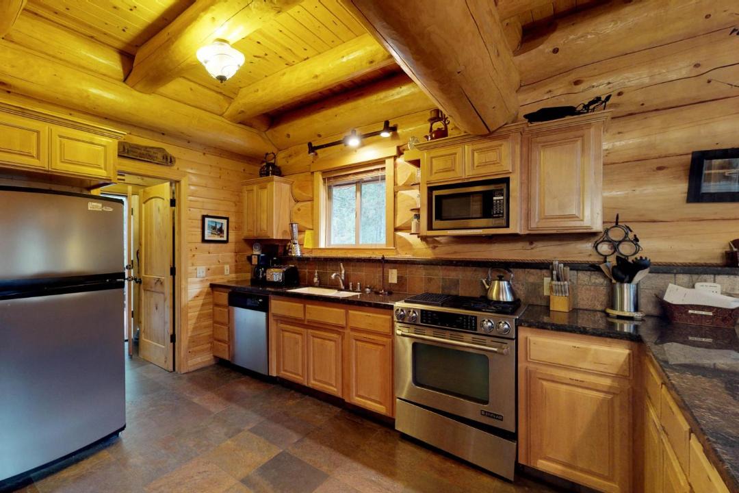 Photo of Kitchen in Lakeshore