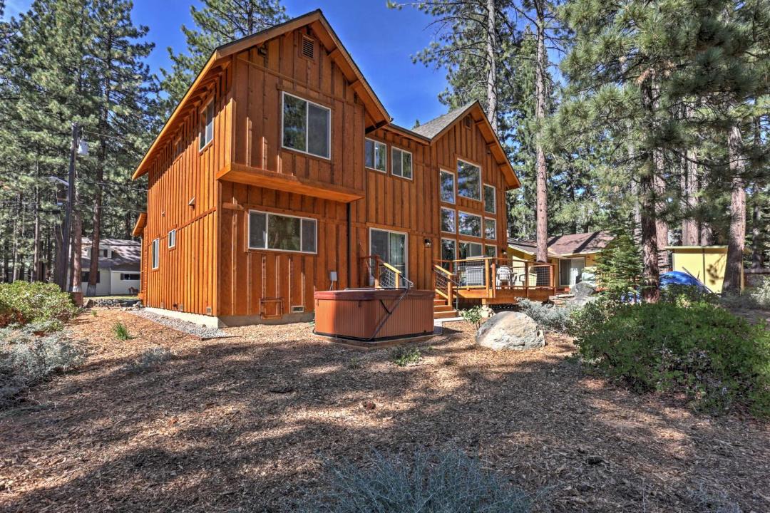 Photo of Buildings in Pioneer Trail