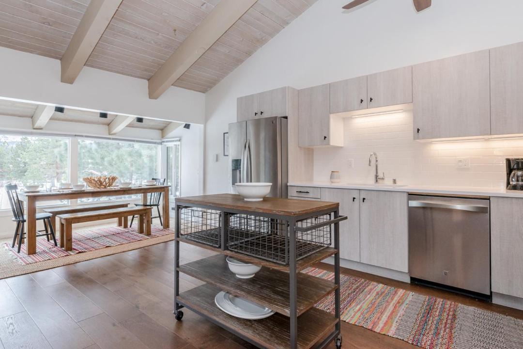 Photo of Kitchen in Mammoth Lakes