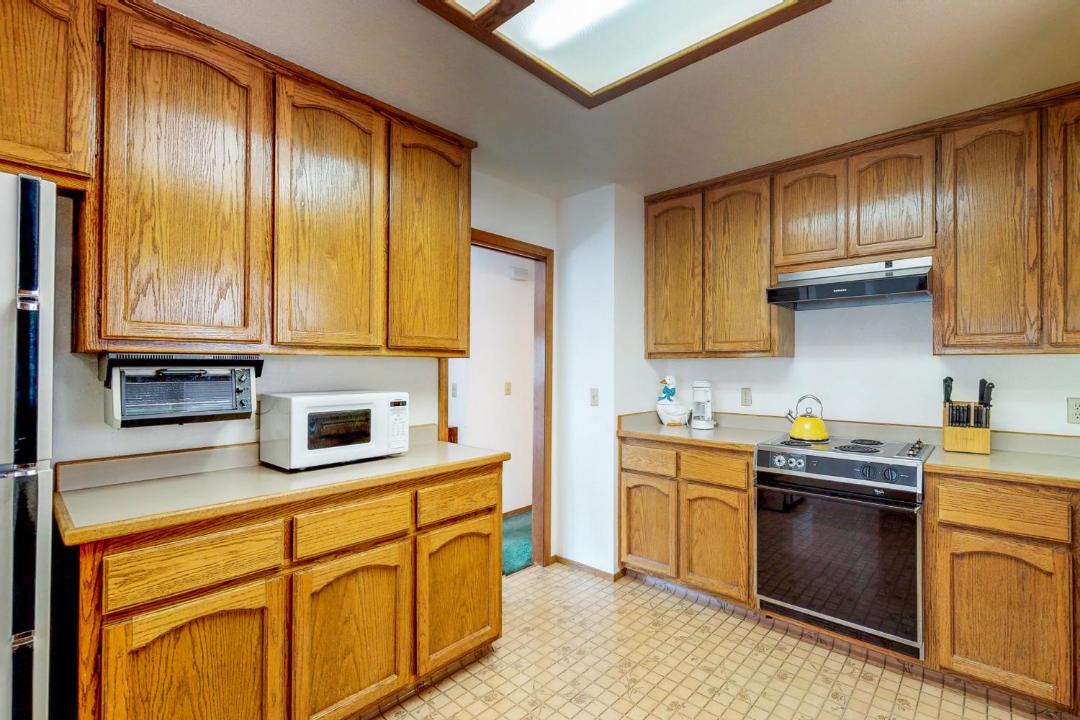 Photo of Kitchen in Groveland