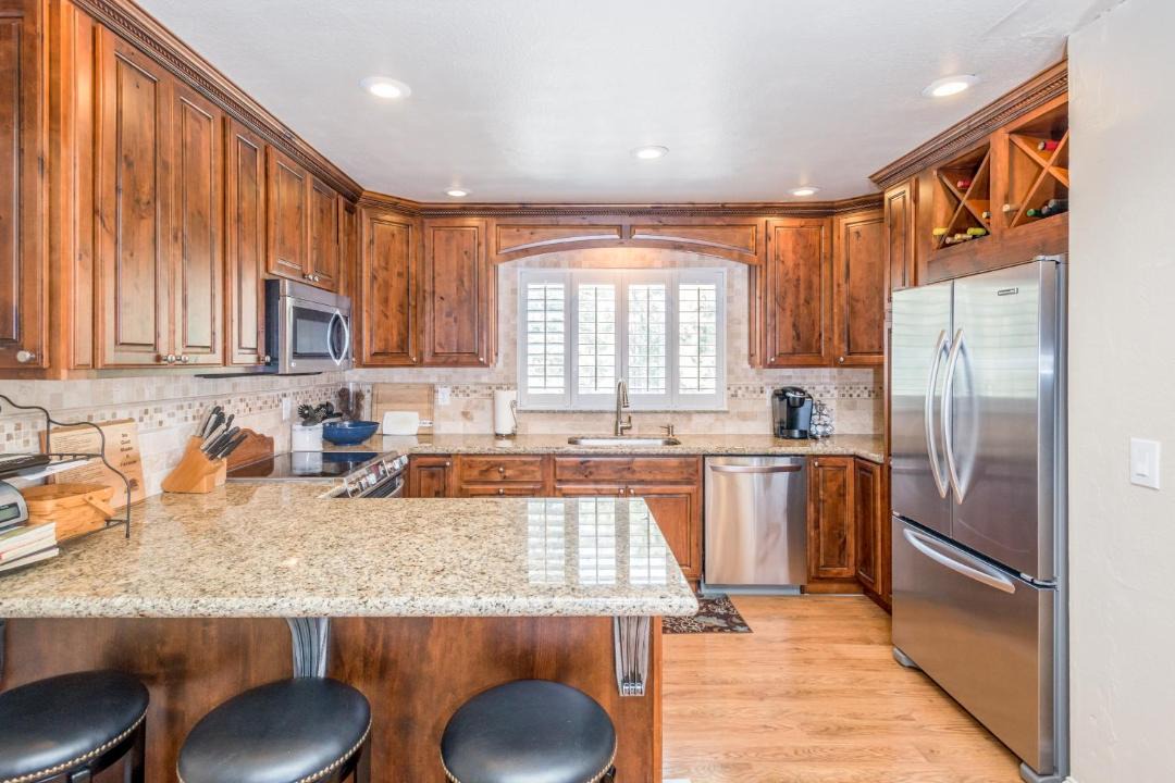 Photo of Kitchen in Lakeshore