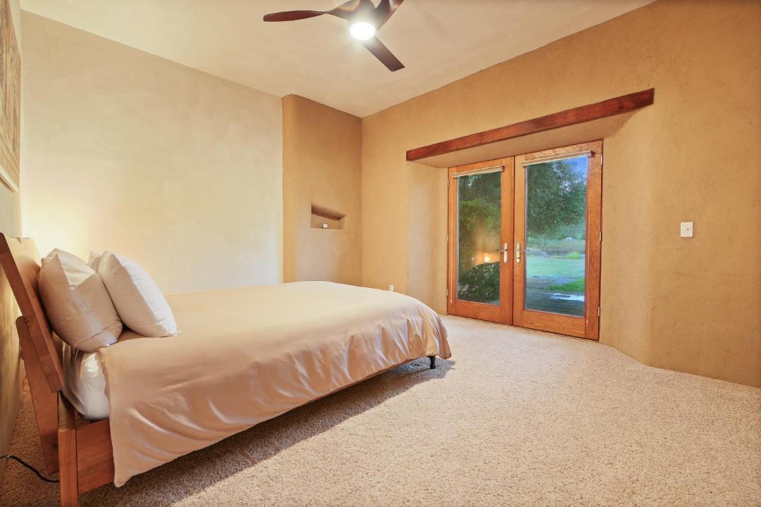 Photo of Bedroom in Kenwood