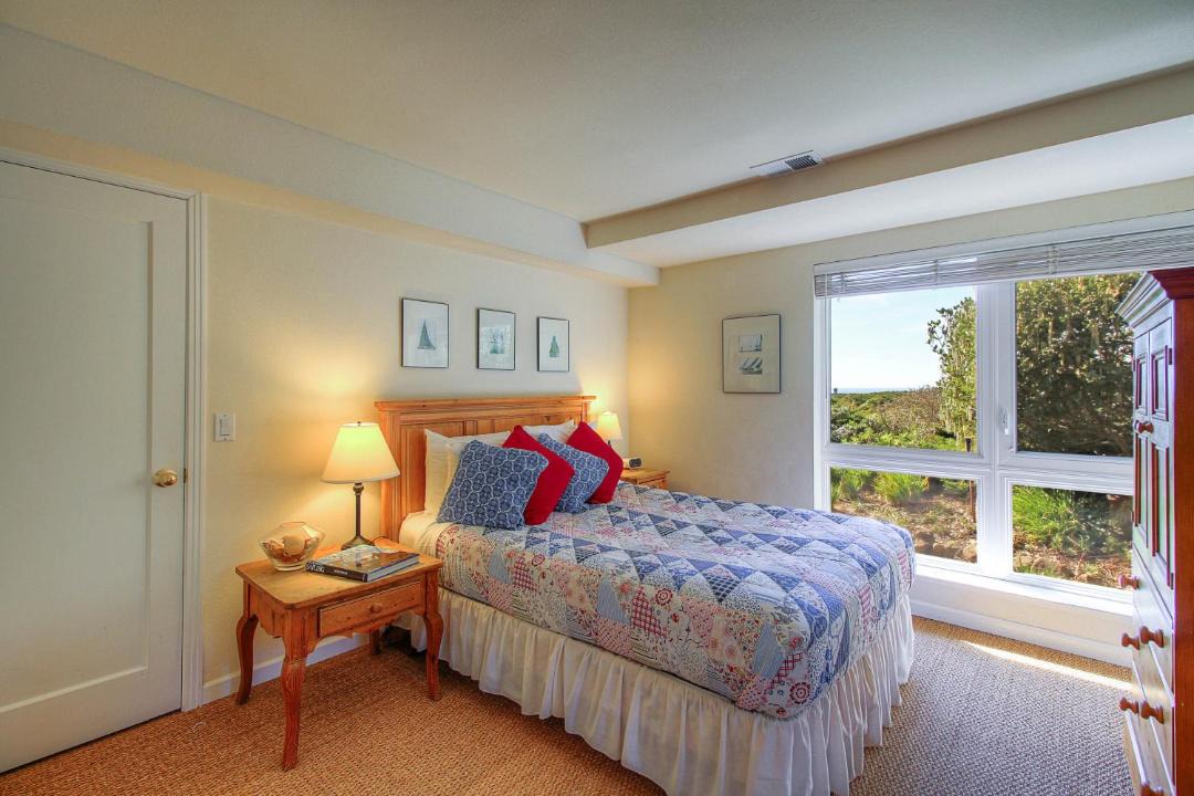 Photo of Bedroom in Bodega Bay