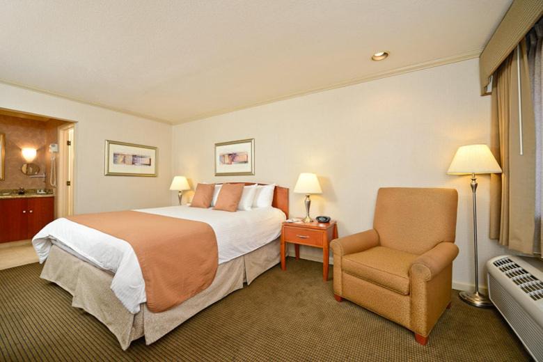 Photo of Bedroom in Mountain View