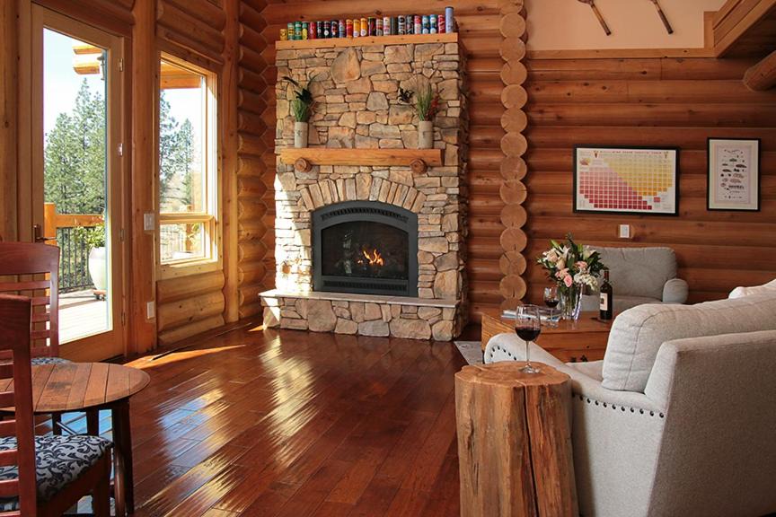 Photo of Livingroom in Murphys