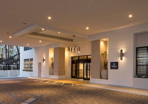 Hilton Santa Monica Hotel & Suites