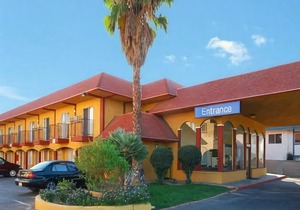 Rodeway Inn & Suites Canyon Lake I-15