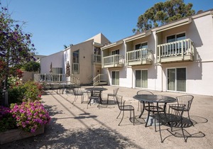 Cannery Row Inn