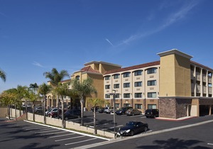 Holiday Inn Express San Diego South - National City, an Ihg Hotel