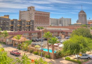 Travelodge by Wyndham Fresno Convention Center Area