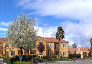 Best Western Plus Dixon Davis
