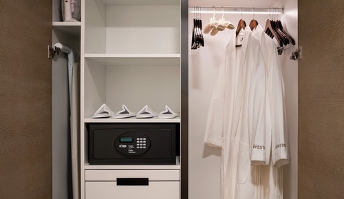 Suite, 1 Bedroom, Balcony, Theme Park View