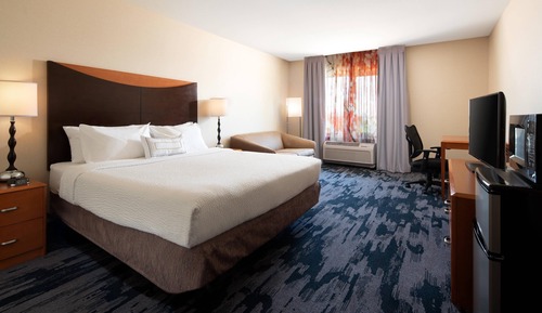 Room, 1 King Bed, Hearing Accessible (Accessible Bathtub)