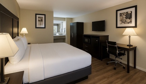 Room, 1 King Bed, Accessible, Non Smoking (Upgrade)