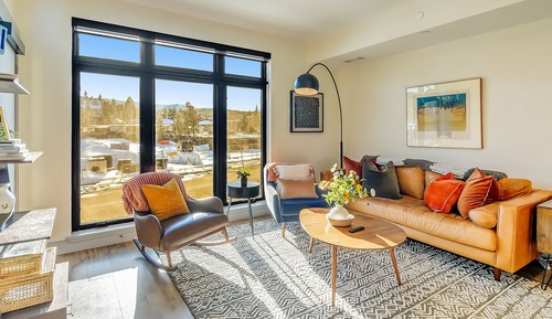 Condo, 2 Bedrooms