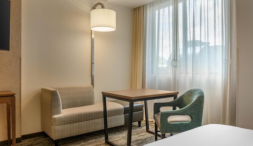 Room, 2 Queen Beds, Accessible Bathtub (Upper Floor, Tub)