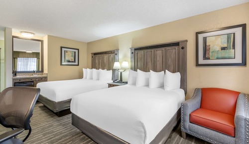 Standard Room, 2 Queen Beds, Accessible, Bathtub