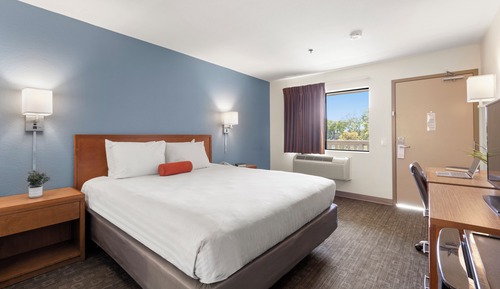 Deluxe Room, 1 King Bed