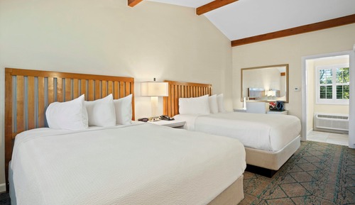 Standard Room, 2 Queen Beds, Marina View
