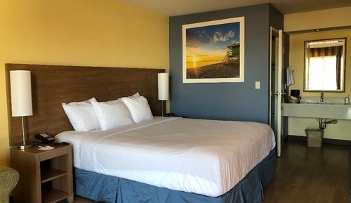 Room, 1 Queen Bed, Accessible