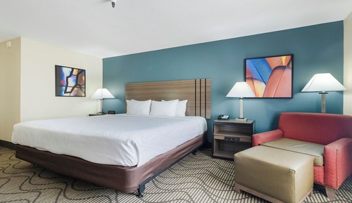 Standard Room, 1 Queen Bed, Accessible, Non Smoking