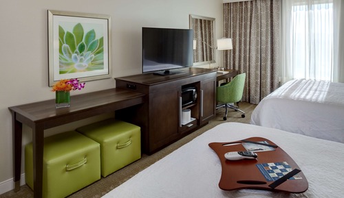 Room, 2 Queen Beds, Accessible, Bathtub (Hearing Impaired)