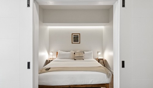 Condo, 1 King Bed, Balcony (Unit 400)