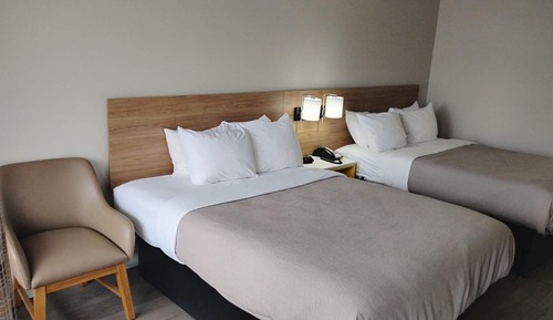 Room, 2 Queen Beds, Non Smoking