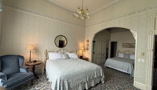 Superior King Suite