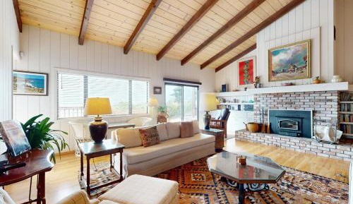Three-Bedroom Vacation Home 