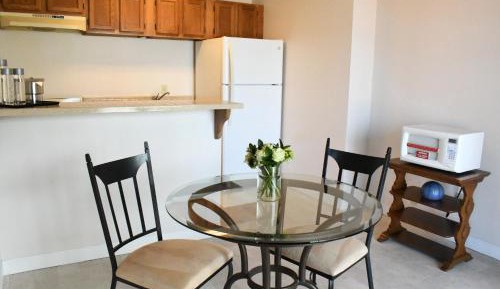 Terrace Oceanview Queen Studio (Stairs Access Only)