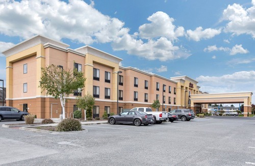 Pacific Hotel | Hampton Inn & Suites Arcata