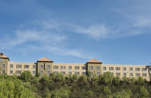 Mission Viejo Hotel | Ayres Hotel and Spa Mission Viejo