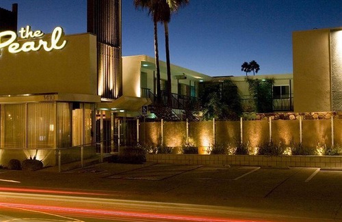 Roseville - Fleet Ridge Hotel | The Pearl Hotel