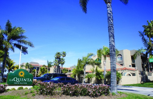 Carlsbad Hotel | La Quinta by Wyndham Carlsbad - Legoland Area