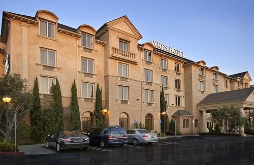 Hawthorne Hotel | Ayres Hotel Manhattan Beach Los Angeles
