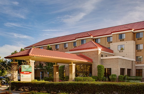 Southeastern Sacramento Hotel | Courtyard by Marriott Sacramento Midtown