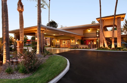 San Bernardino Hotel | SureStay Plus Hotel by Best Western San Bernardino South