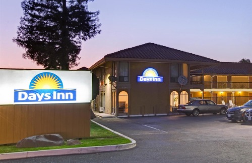 South San Jose Hotel | Days Inn by Wyndham San Jose Convention Center
