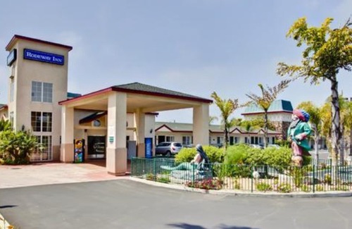 Townsite Hotel | Rodeway Inn Oceanside Marina