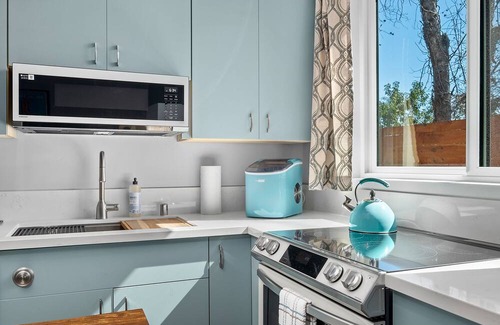 Mount Helix Apartment | Fully furnished studio within walking distance from downtown La Mesa