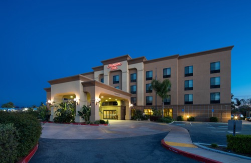 Visalia Hotel | Hampton Inn Visalia