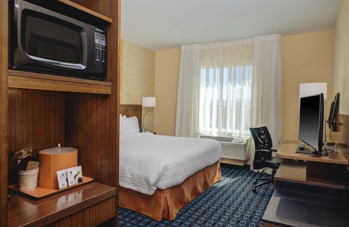 Hollister Hotel | Fairfield Inn & Suites by Marriott Hollister