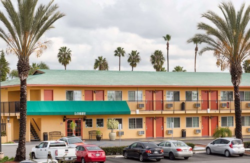 Loma Alta Hotel | Travelodge by Wyndham Oceanside