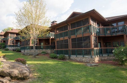 Pittman Center Hotel | Bent Creek Golf Village by Diamond Resorts