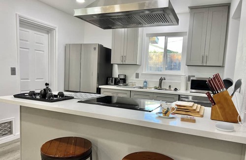 Thousand Oaks Condo | Mountain View Home 4B3B Unit Private Entrance