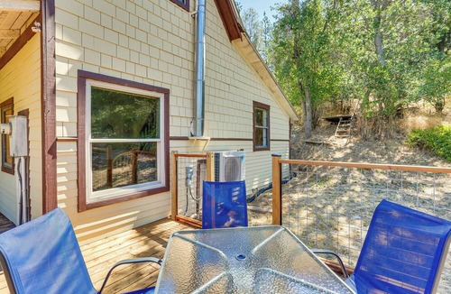 Lewiston Cottage | Updated Cabin in Lewiston Historical District!