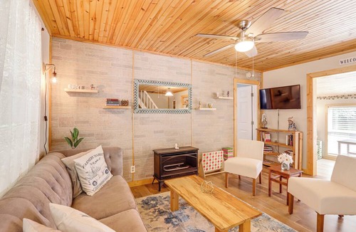 Blairsville Cottage | Pet-friendly Mtn Retreat w/Yard in Blairsville!