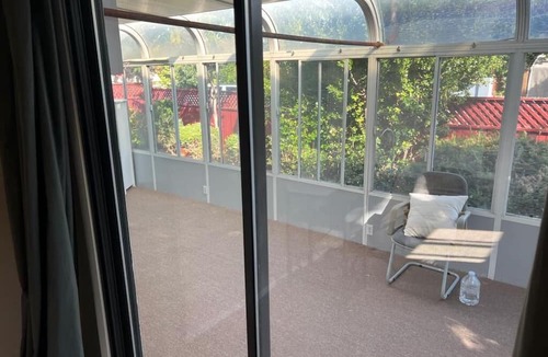 Menlo Park House | Charming 1-bedroom house in Menlo Park with Private Bath
